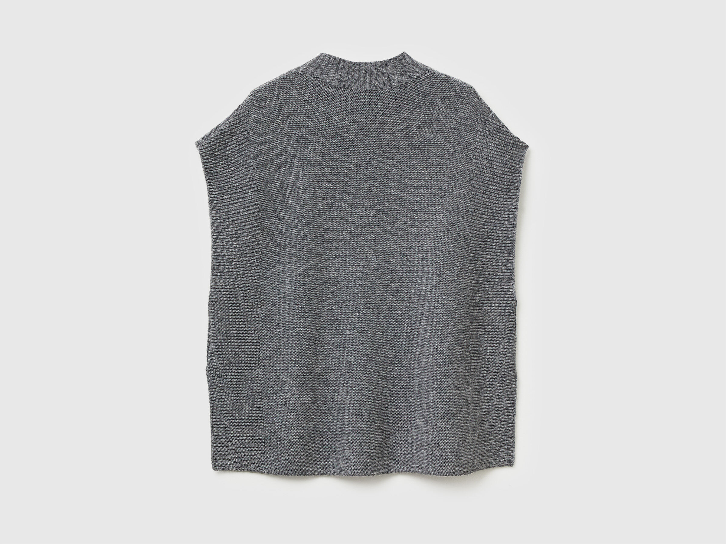 SLEEVELESS SWEATER Mujer image number 5